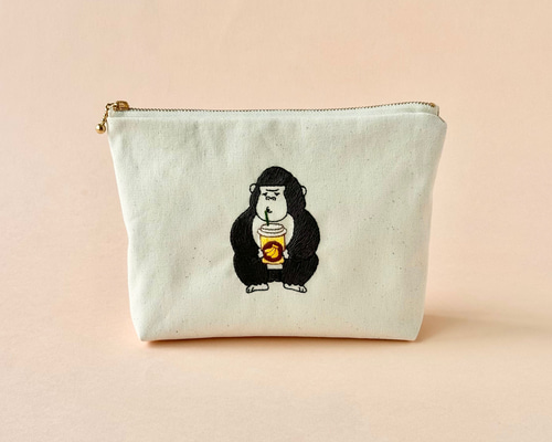 手刺繍＊帆布のファスナーポーチ（ゴリラ） ポーチ ココカカオ