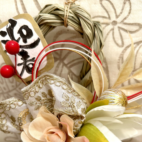 574»2025✿ 早割りお正月しめ縄飾り*純白*タッセル上品*ゴールド
