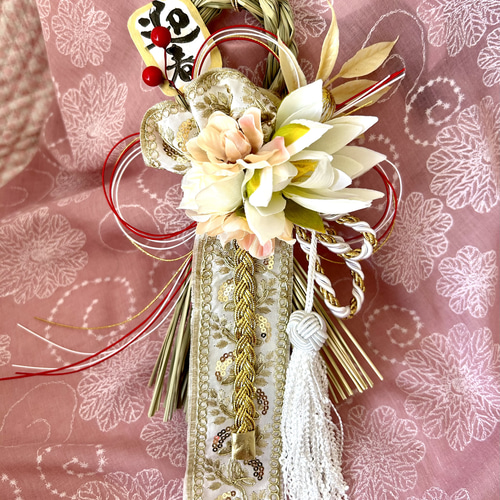 574»2025✿ 早割りお正月しめ縄飾り*純白*タッセル上品*ゴールド