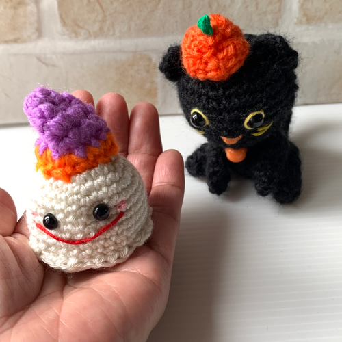 ハロウィン あみぐるみ 黒猫 おばけちゃんの名コンビ あみぐるみ