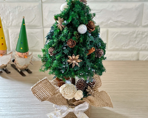 再販受注】ほのかに香るクリスマスツリー〜プリザーブドフラワー