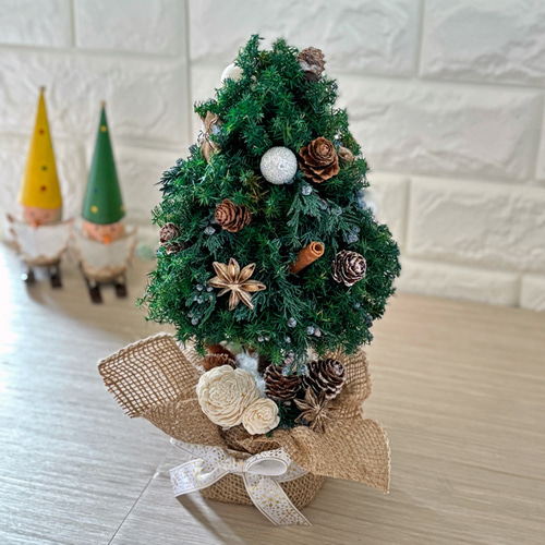 再販受注】ほのかに香るクリスマスツリー〜プリザーブドフラワー