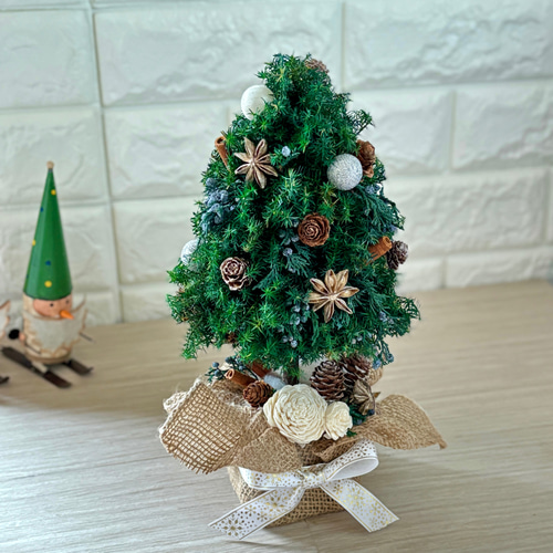 再販受注】ほのかに香るクリスマスツリー〜プリザーブドフラワー