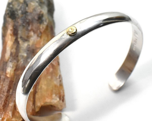 c053af1b36cd05547fb99a7104a6e3