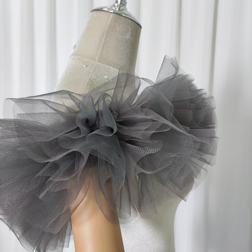 グレー オフショルダー フリル パーティードレス S グレー オフショルダー フリル パーティードレス S