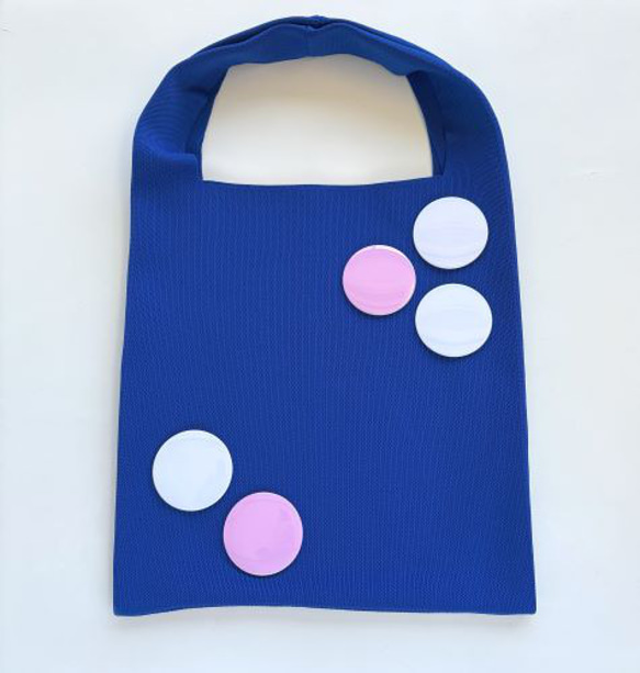 まるで服を着ているような、軽くて大きなニットトートバッグ　『推し活うちわ』がすっぽり収まるよ♪【うすラベンダー】 10枚目の画像