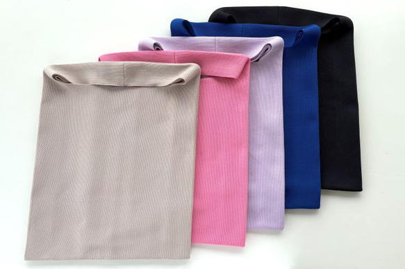 まるで服を着ているような、軽くて大きなニットトートバッグ　『推し活うちわ』がすっぽり収まるよ♪【うすラベンダー】 13枚目の画像