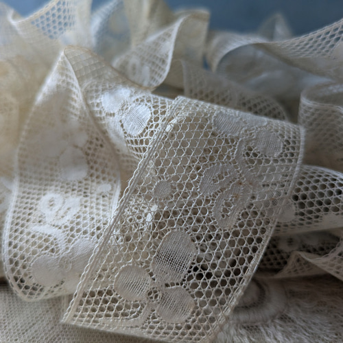 ♡沢山♡　フランスアンティーク　レース　ドレスパーツ　ヴァランシエンヌ　素材 ♡沢山♡ フランスアンティーク レース ドレスパーツ ヴァランシエンヌ