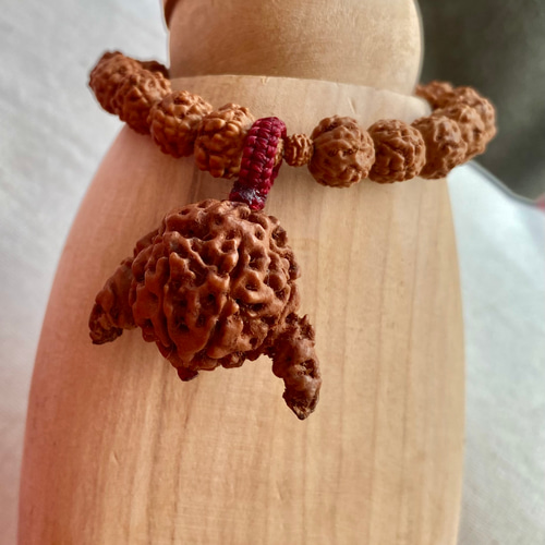 ダブルサヴァール7面】キスワント5面☆ブレスレット ブレスレット