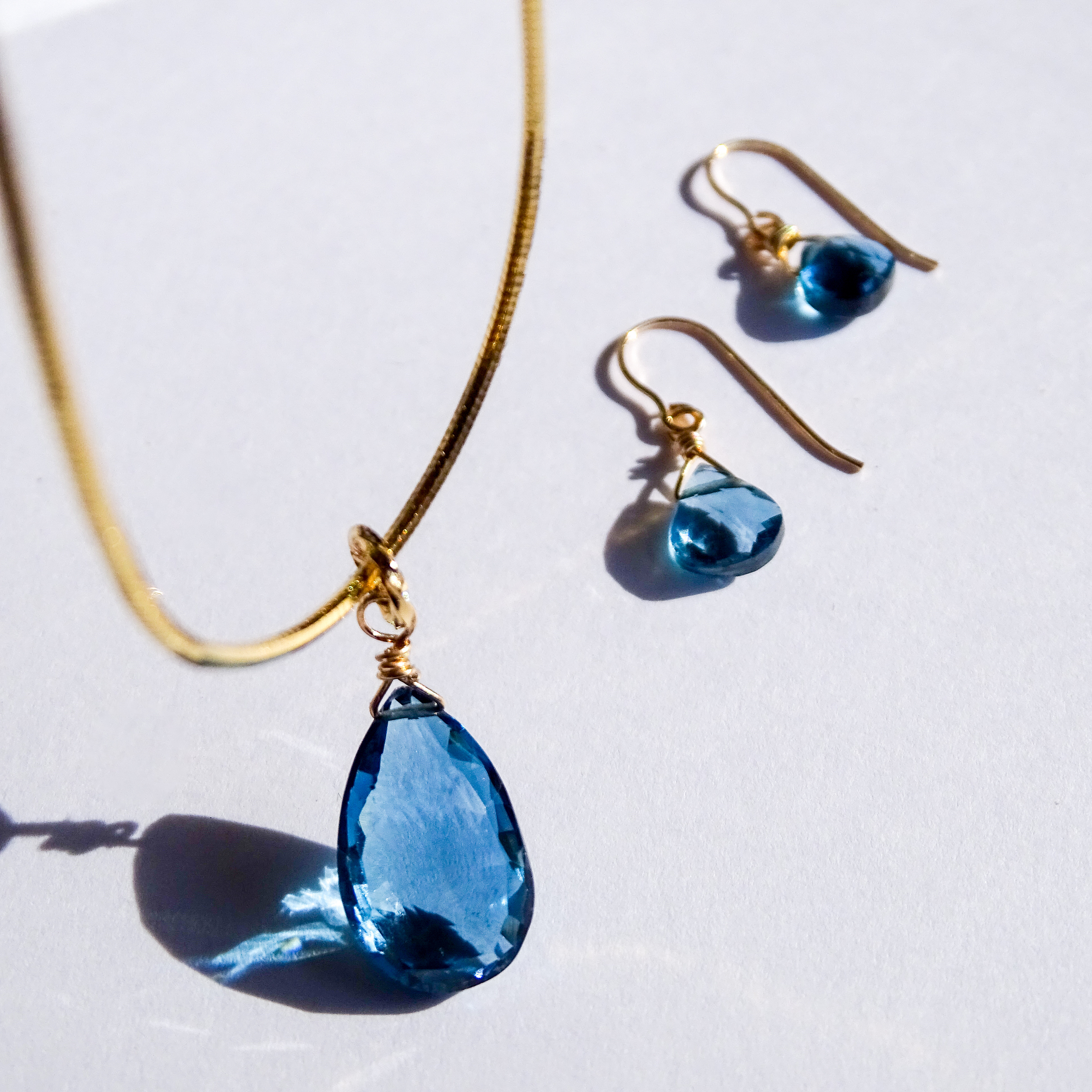 高い品質 宝石質 ロンドンブルートパーズ ネックレス ピアス 2点セット 11 アクセサリー
