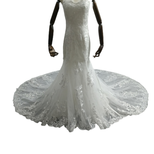 高品質マーメイドライン　ウェディングドレス　オフショルダー3D立体レース刺繍 高品質！ マーメイドライン ウェディングドレス オフショルダー