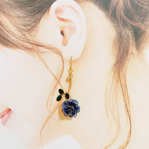 ピアス【 ゆかしき薔薇 】イヤリングにも変更可能 ピアス