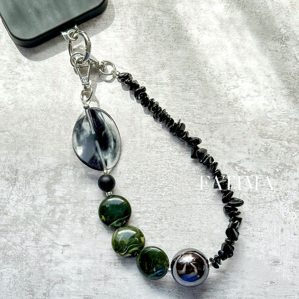 大人のスマホストラップ・バッグチャーム（黒曜石のさざれ石） 携帯