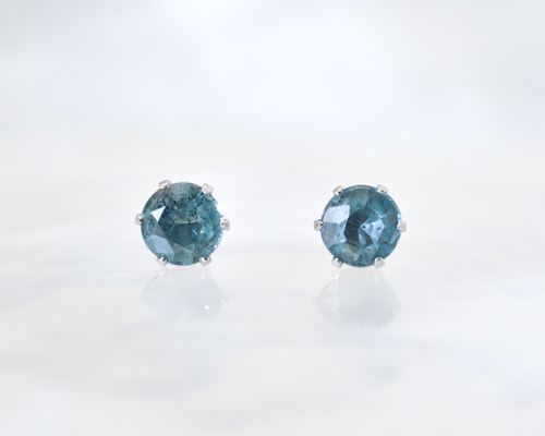 大粒インディゴブルーカイヤナイトのシンプルな一粒スタッドピアス】青