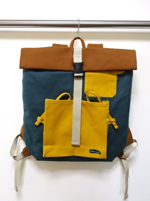 （中）濃グリーン×キャメル ×イチョウ　８号帆布蓋巻きバックパックW43