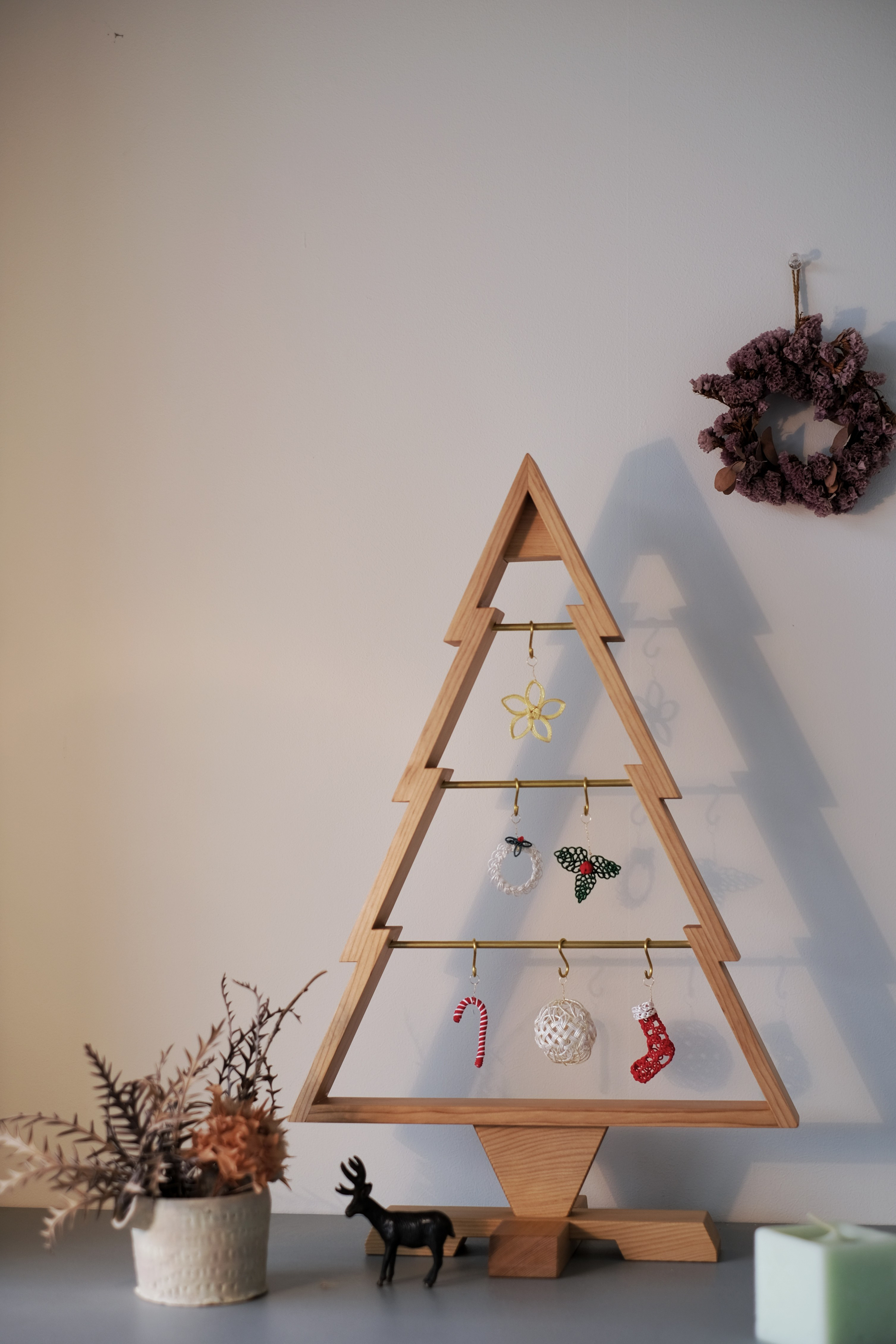 『つくる』を楽しむクリスマスツリー（壁掛けも可能）