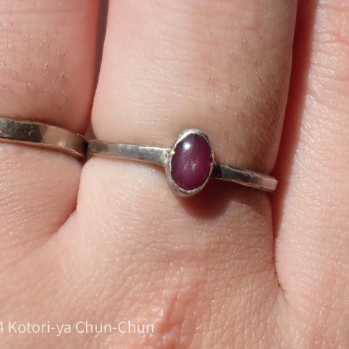 白い模様が美しい！】蛍光スタールビー・シルバーリング【スワりん