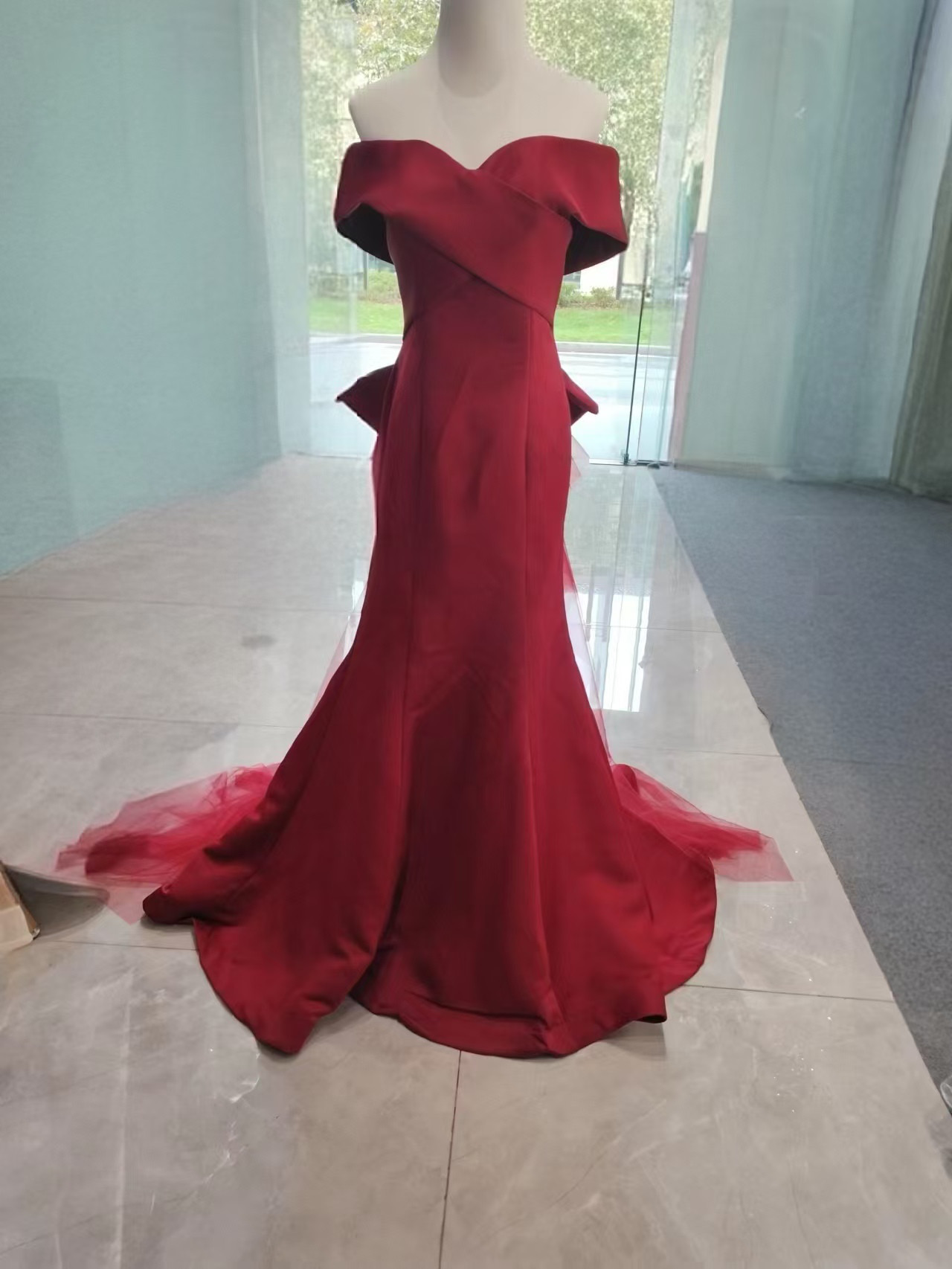 高級ハイグロスサテン  オフショル マーメイドライン カラードレス 取り外しトレーンリボン 音楽会 花嫁 演奏会