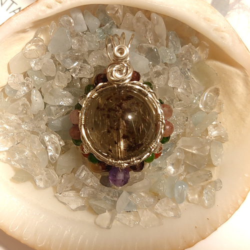 高品質 ガーデンルチルクォーツ（14～15mm） ワイヤーアート