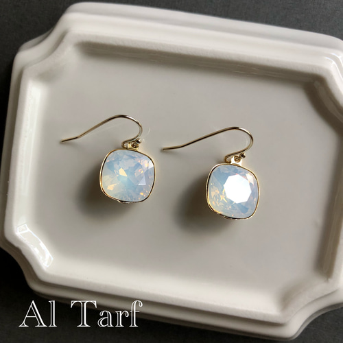 大粒 12mmクリスタルのピアス/イヤリング(ホワイトオパール