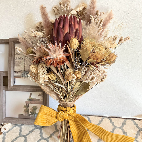 プロテア入りアンティークネイティブスワッグブーケ