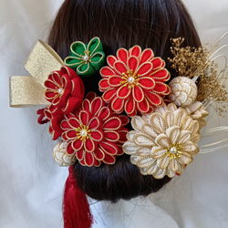 つまみ細工髪七五三　成人式　花魁　卒業式　結婚式　赤黒柄白　　蝶々　タッセル fe912ff49cce2d6cb2f56fe40a5e57