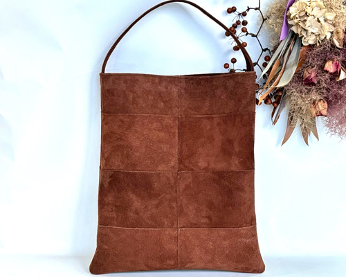 ピッグスエードのワンハンドルバッグ Lサイズ ライトブラウン