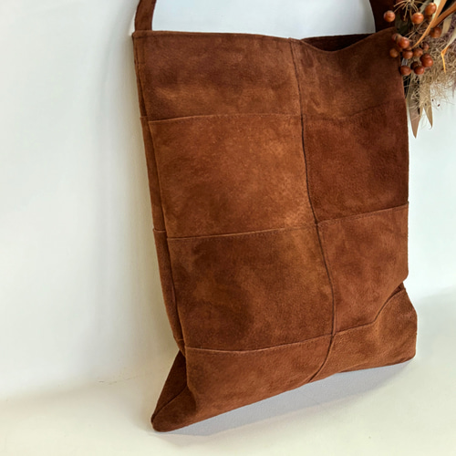 本革☆彡ブラウン スエード ハンドバッグ ピッグスエードのワンハンドルバッグ Lサイズ ライトブラウン