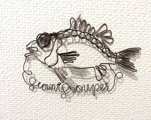 廃材アート　魚 彫刻:鰯 このイワシが記念すべき1匹目。 1万匹まで制作予定