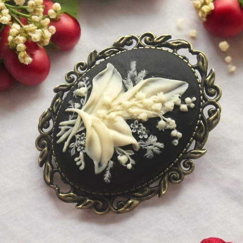 Cameo Brooch #28 カメオ ブローチ スズラン 鈴蘭 ブローチ Side