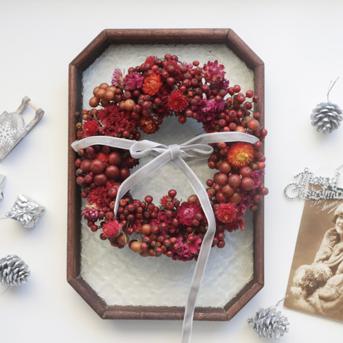 赤い実のクリスマスリース ドライフラワー