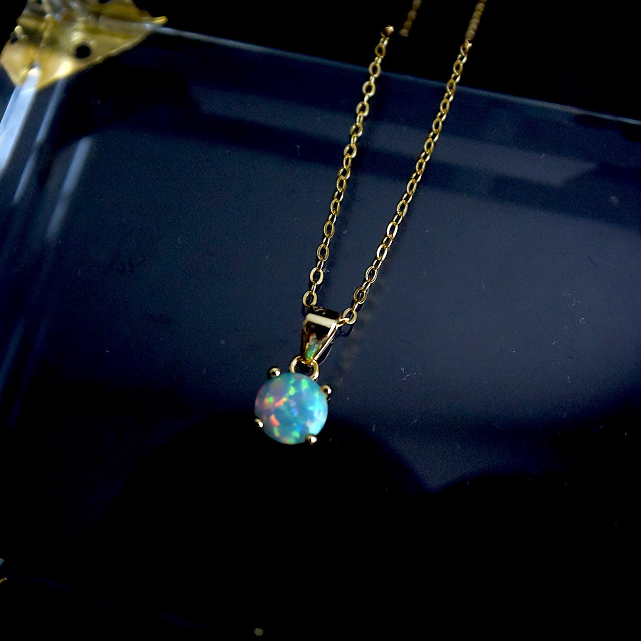 Silver925 ブルーオパールのプチネックレス 10月誕生石