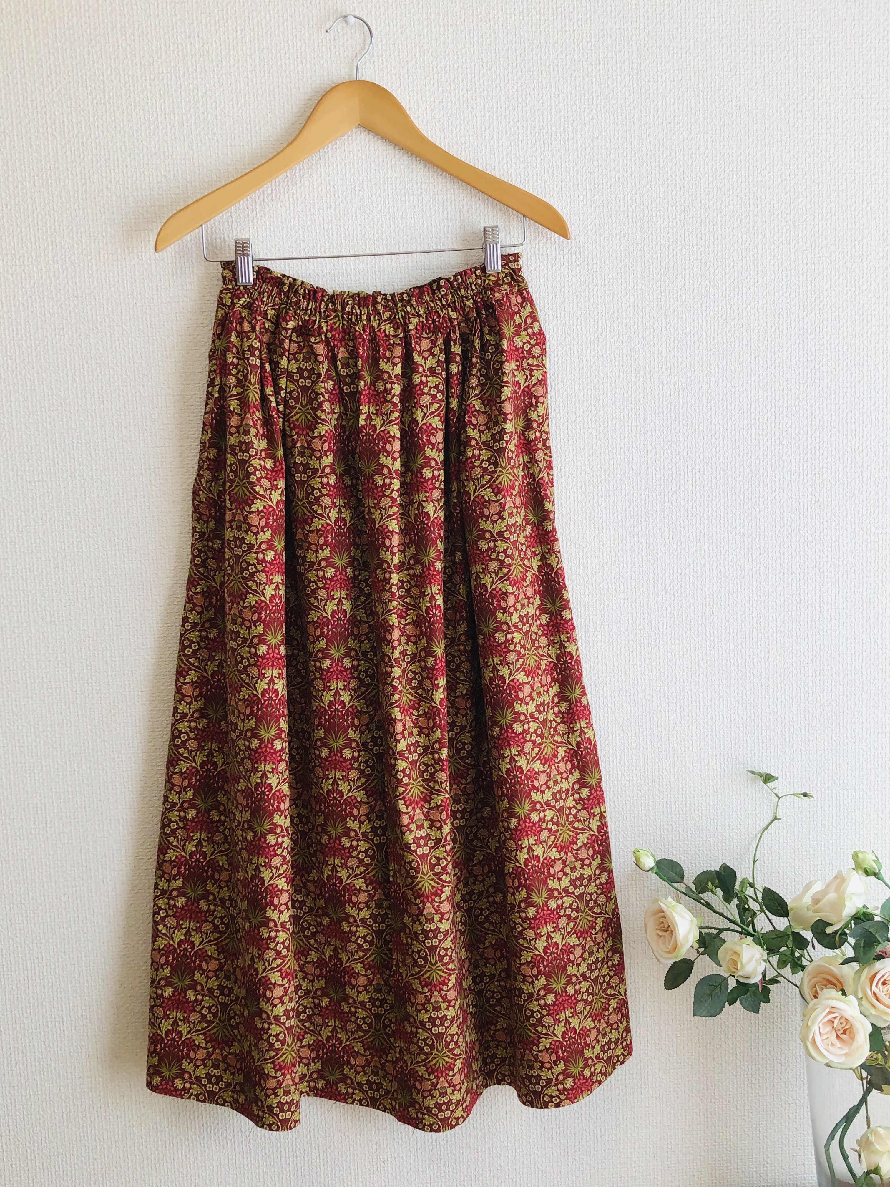 ウイリアムモリス　ヒヤシンスのタックギャザースカート✳︎ワインレッド