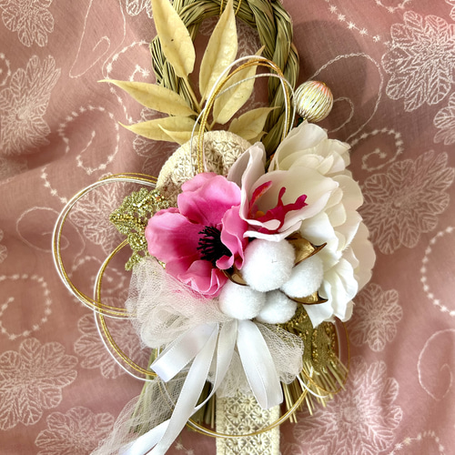 ◤576»2025*早割りお正月しめ縄飾り*ホワイトカラー*ゴールドラメ入り