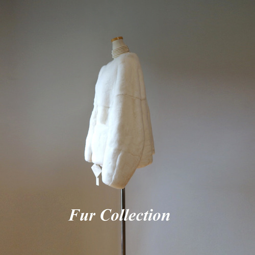 高級感たっぷり上品なファー 羊革コート　オフホワイト新品未使用 美人印象に☆触りたくなるふわふわ感☆ホワイトファージャケット