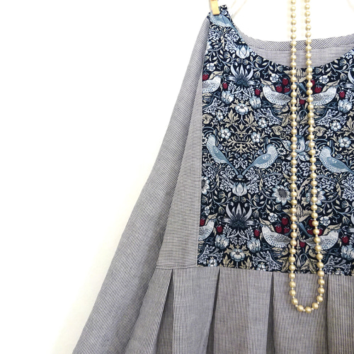 ウィリアムモリス「いちご泥棒」×リネン100%のタックワンピース◇麻