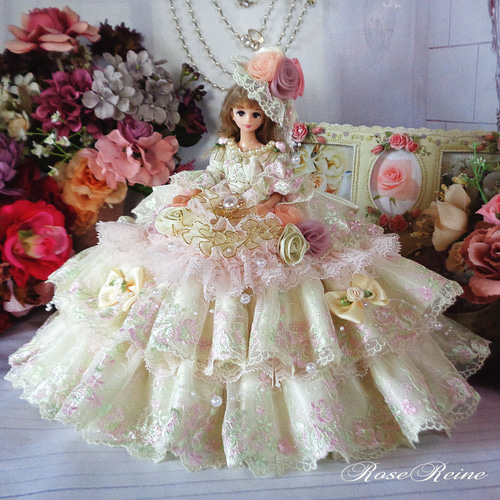 ベルサイユの薔薇 優美な花園パウダリークリームのプリンセスドール 