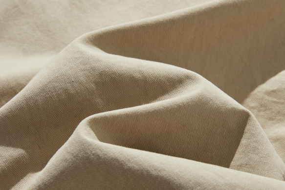 這件外套將成為你秋季穿搭的點睛之筆。中長外套，淺棕色，240928-4 第11張的照片