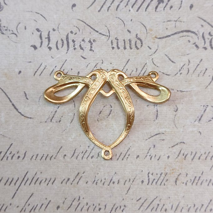 フランスアンティーク 真鍮 オーバルフレーム アール・ヌーヴォー フランスアンティーク 真鍮 オーバルフレーム アール・ヌーヴォー