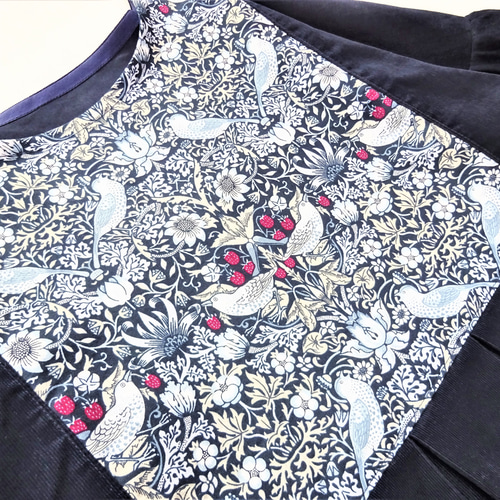 秋冬ウィリアムモリス「いちご泥棒」紺タックワンピース◇コーデュロイ