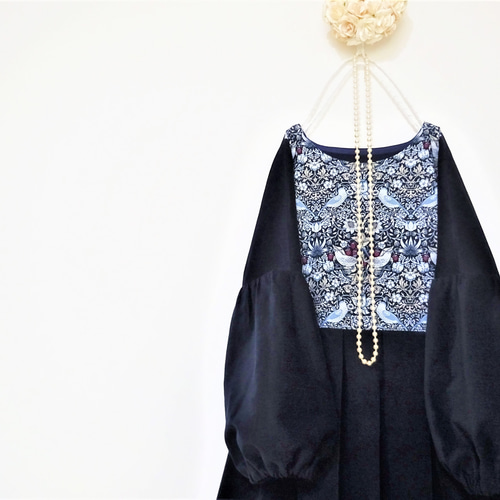 秋冬ウィリアムモリス「いちご泥棒」紺タックワンピース◇コーデュロイ