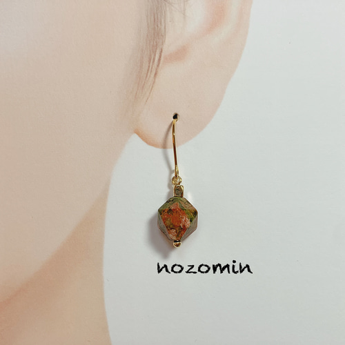 天然石ユナカイト一粒揺れるピアス ハンドメイドピアス ピアス