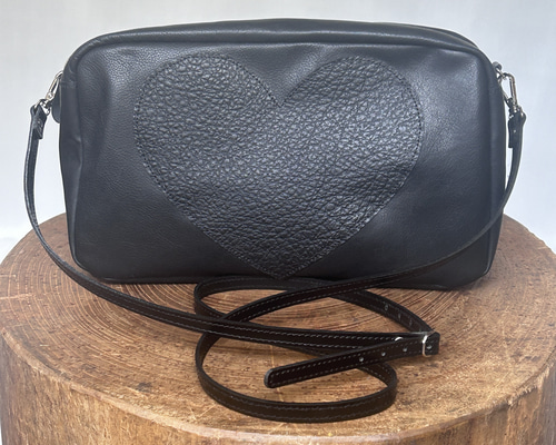 【美品】バーバリーブラックレーベル ショルダーバッグ オールレザー　チャーム　紺 楽天市場】バーバリー ブラックレーベル（バッグ・小物・ブランド雑貨