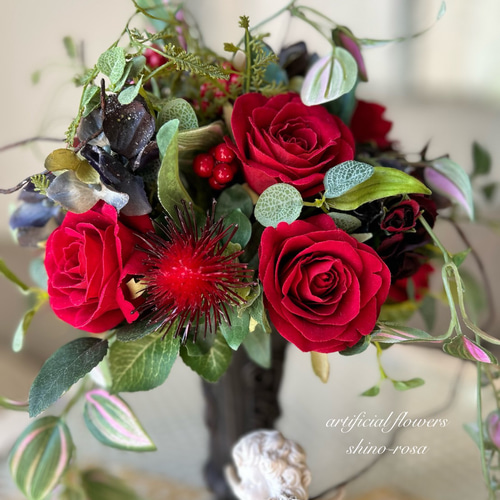赤バラエレガントラウンドアレンジ アートフラワー shino-rosa 通販