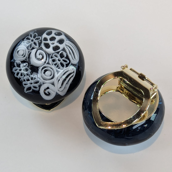 【新作】大人可愛いレースムリーニブルーブラックスカーフ留 3枚目の画像