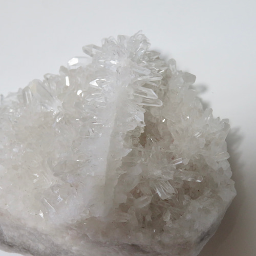 美しい鉱物標本】大きな天然水晶クラスター／518グラム その他