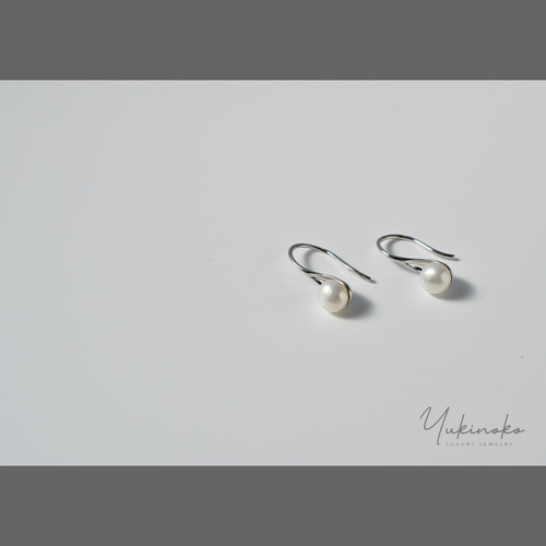 Pea Charm Jewels 天然ぷっくりパールの優しい艶めき。洗練された大人