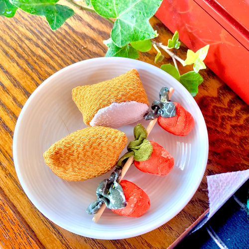 2/22〆◎お重お祝い金ゴールドおせち正月お食い初め黒飾り皿ホームパーティに 2/22〆◎お重お祝い金ゴールドおせち正月お食い初め黒飾り皿