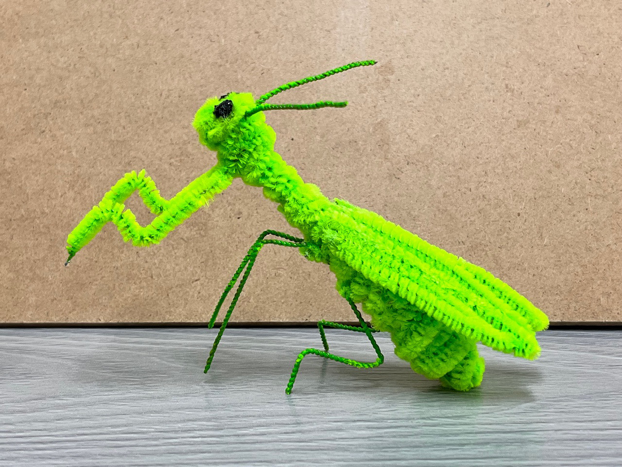 黄緑のカマキリ(中)置物#1(モール作品) その他置物 工房TAKA