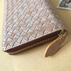ブラウン　ベージュ　ハンドメイド 新品 ブライドレザー ヌメ革/本革 編み込み　メンズ財布　長財布　 ラウンドファスナー 4枚目の画像